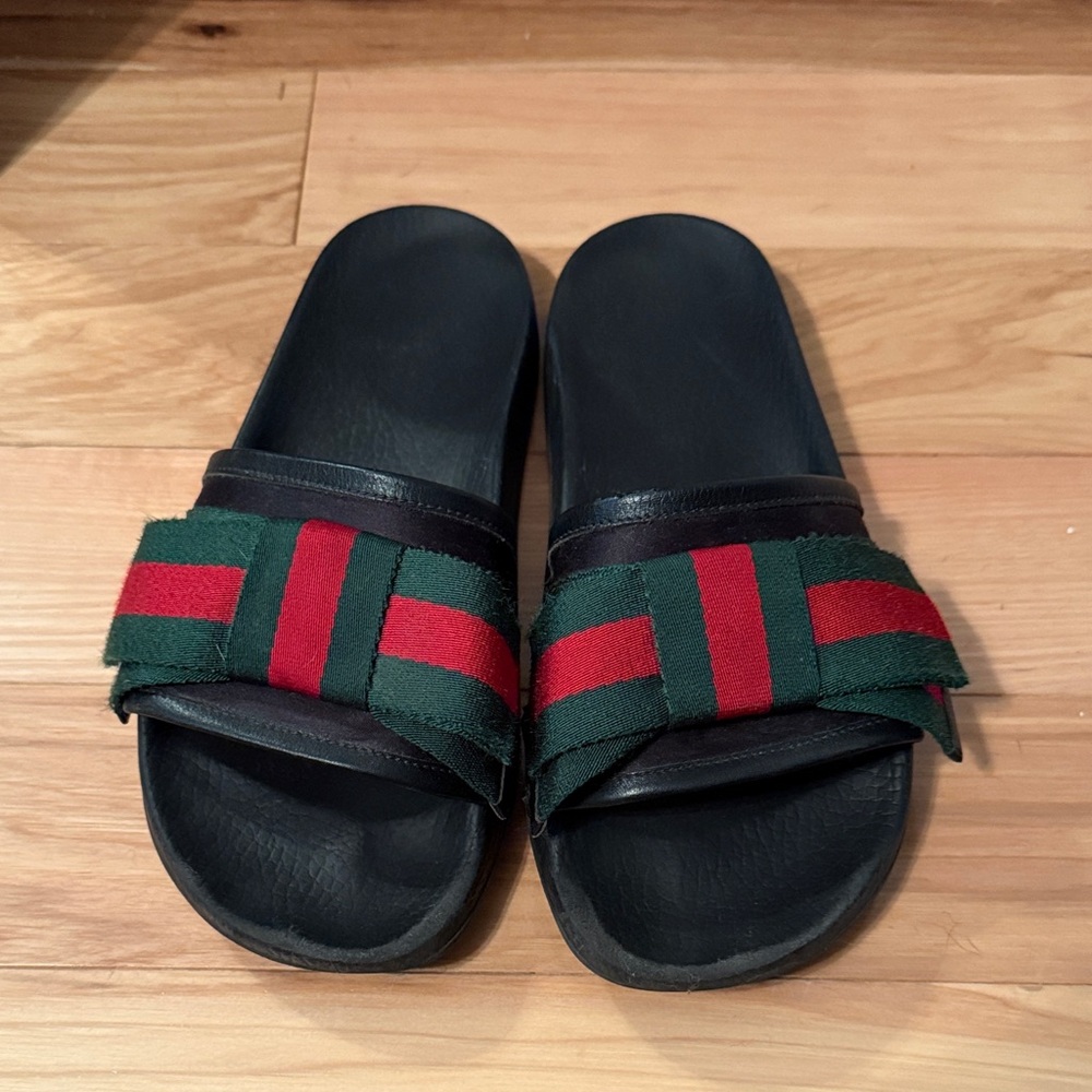 Gucci Bow Slides